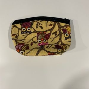 OWL coin purse. Super cute… zipper closure